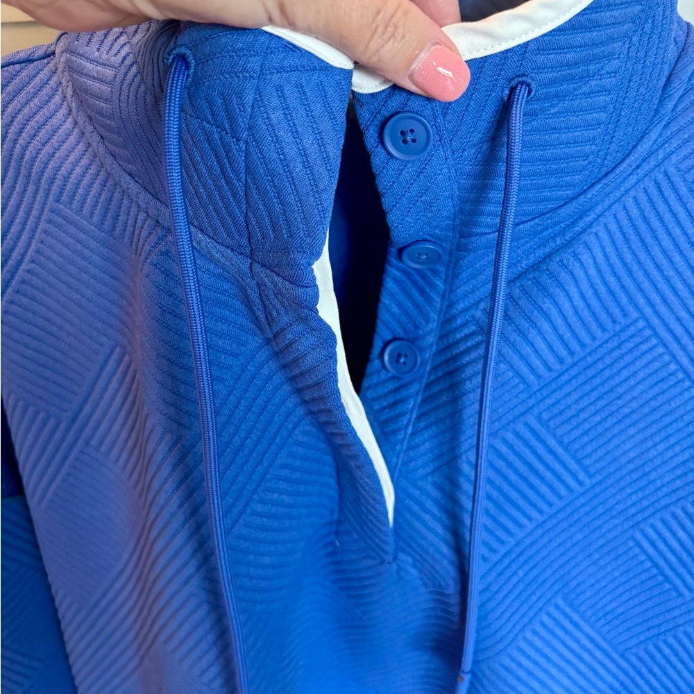 Talbots top NWT - Picture 3 of 5